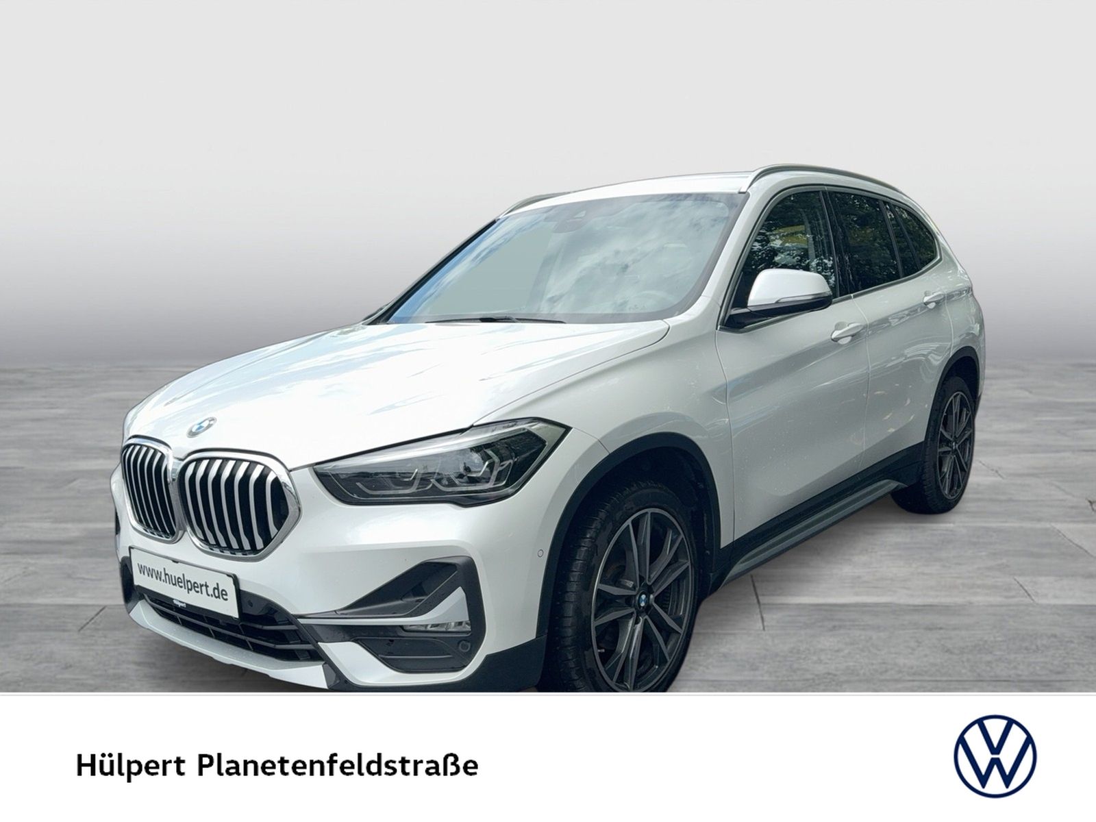 BMW X1 18 d xLine AHK KAMERA ALU19 eKLAPPE LED 4X4