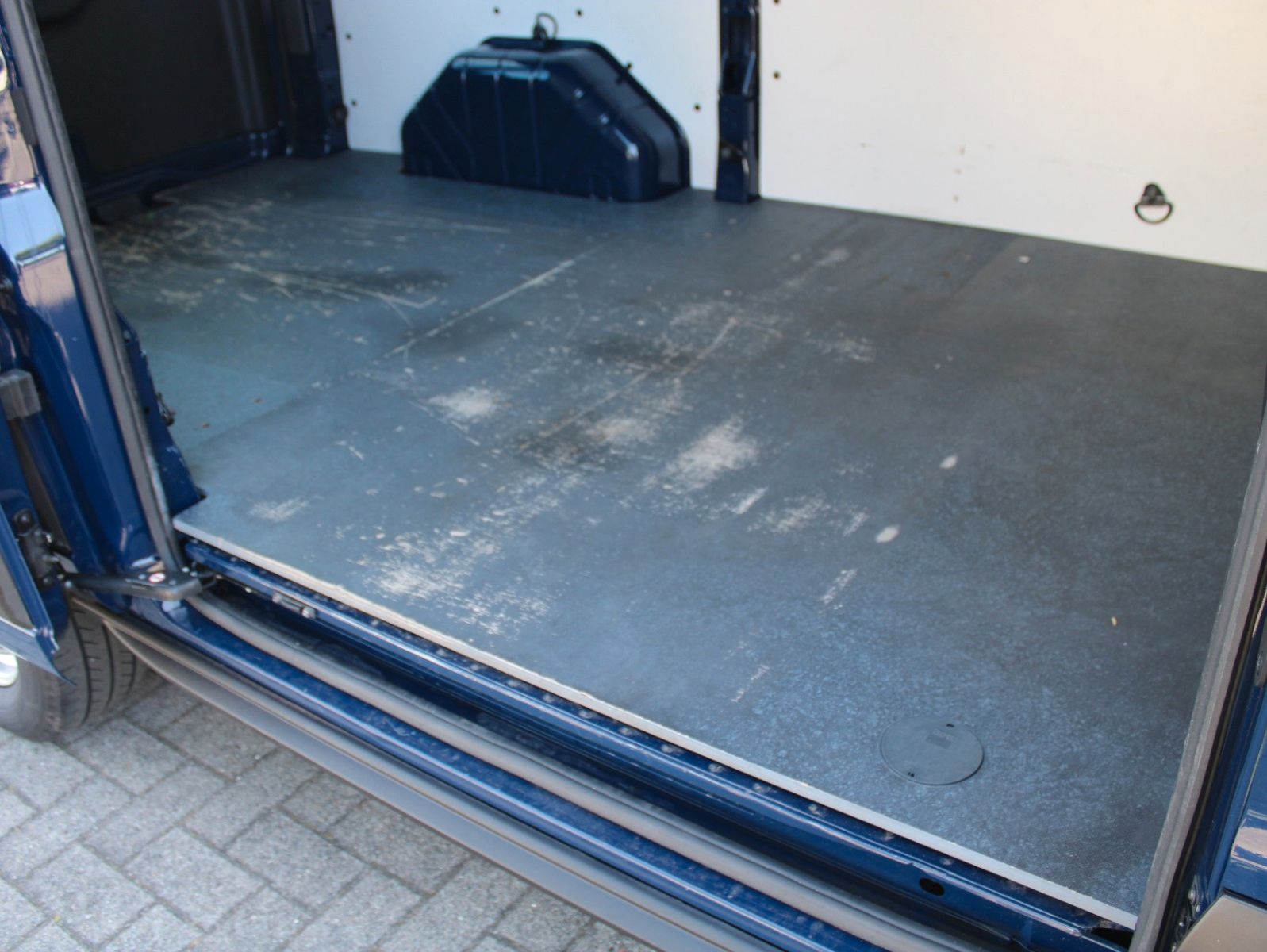 Fahrzeugabbildung Ford Transit L2 H2 Kasten LKW AHK PDC Kamera uvm.