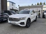 Volkswagen Touareg eHybrid Atmosphere Panorama/AHK - Volkswagen Touareg mit Hybrid-Antrieb