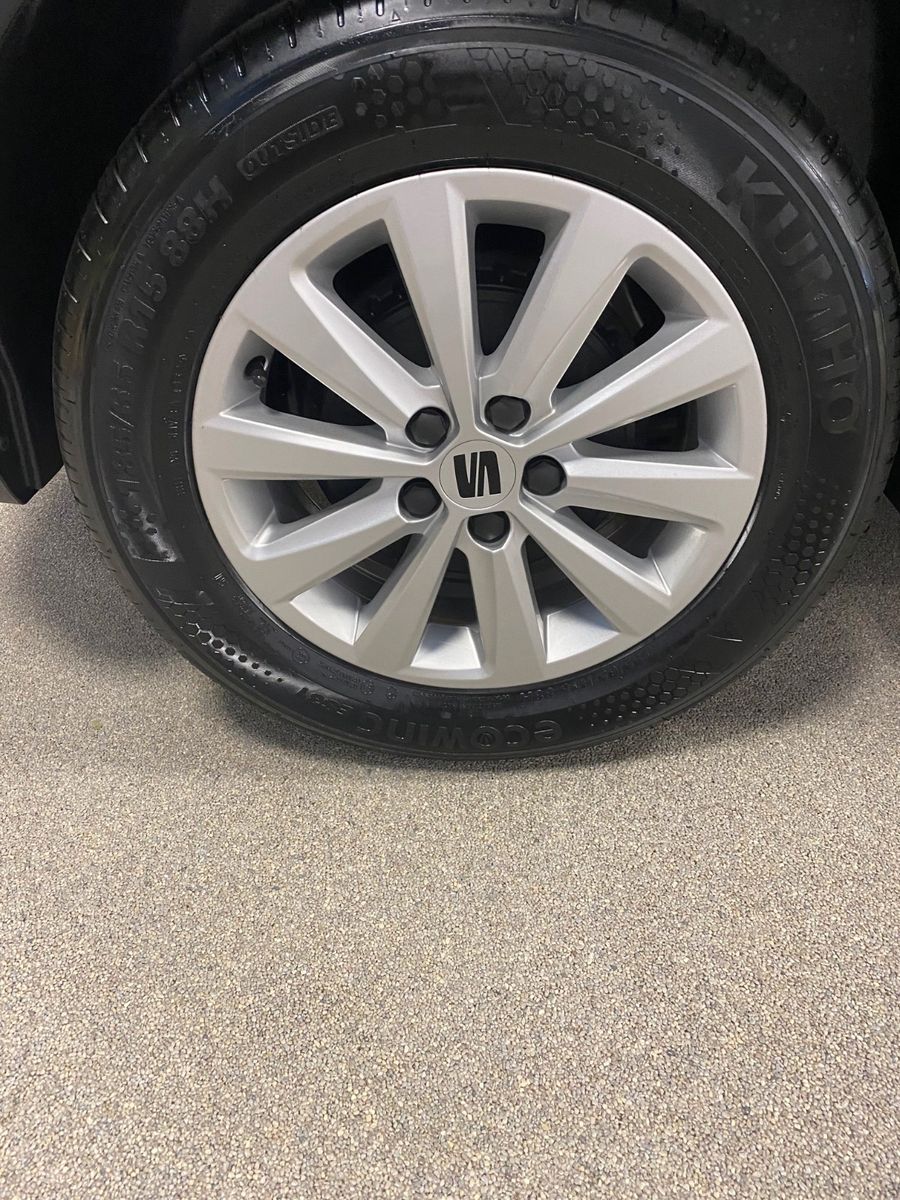 Fahrzeugabbildung SEAT Ibiza 1.0 TSI Style+5 Jah GARANTIE+KAMERA+PDC+BC