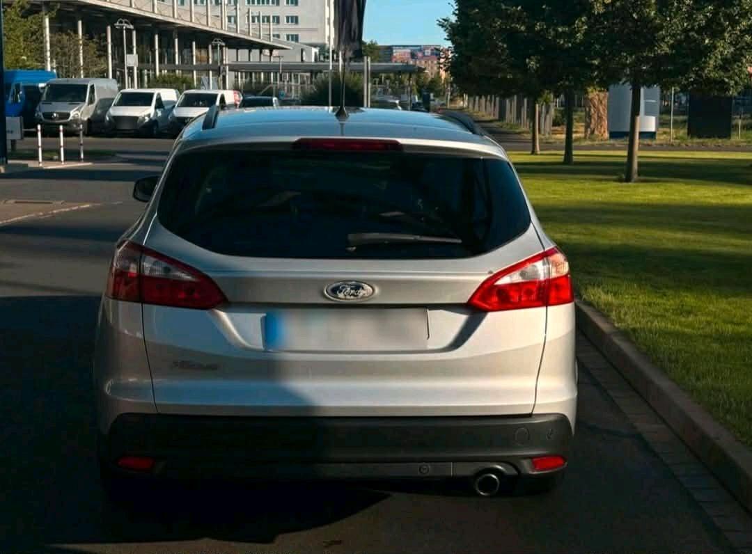Ford Focus 2012 — photo 5