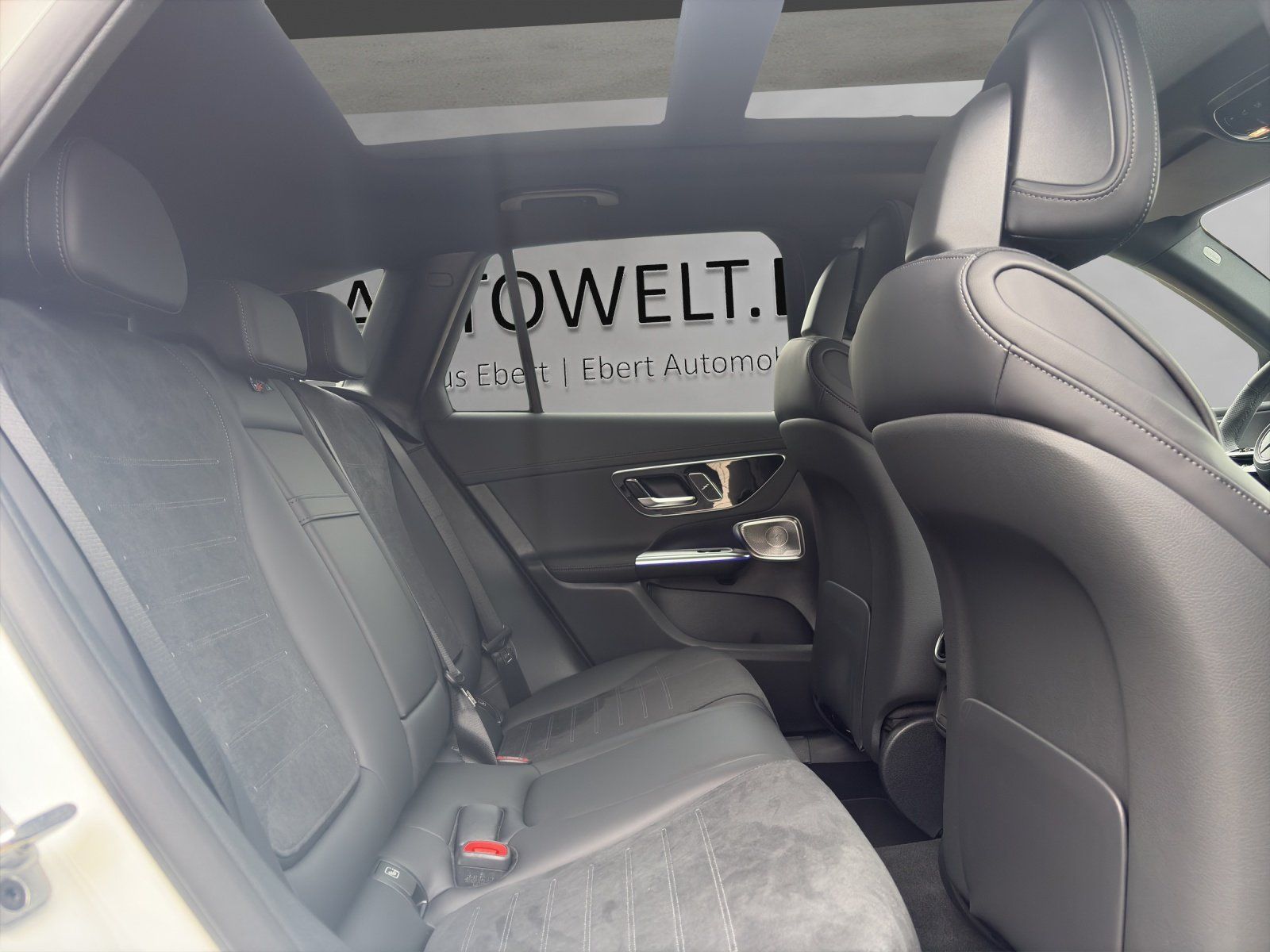 Fahrzeugabbildung Mercedes-Benz GLC 300 d 4M AMG 360° DISTRO Burme PANO Night