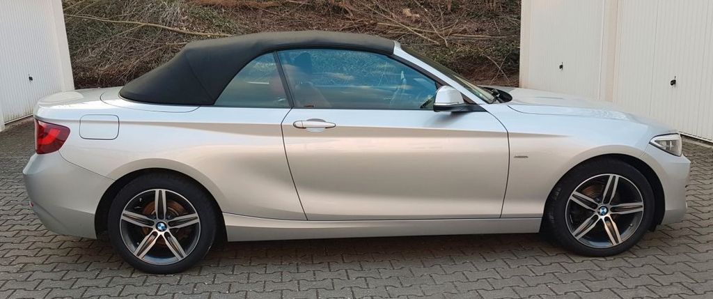 Image of BMW 218