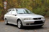 Opel Vectra 1.6 16V  - Opel Vectra aus 2000: Kombi