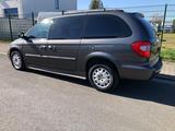 Chrysler Grand Voyager Behindertenger FR. ... - scheckheftgepflegte Chrysler Grand Voyager