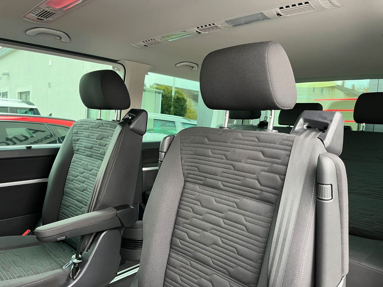 Fahrzeugabbildung Volkswagen T6 Multivan 2.0TDI 4Motion Comfortline