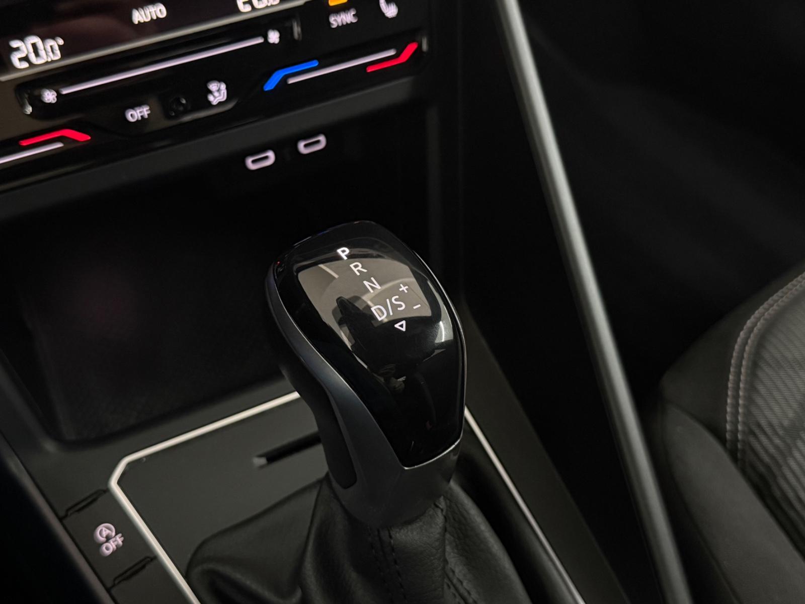 Volkswagen Taigo R-Line 1.5 TSI*SHZ*Digital-Cockpit*Kamera