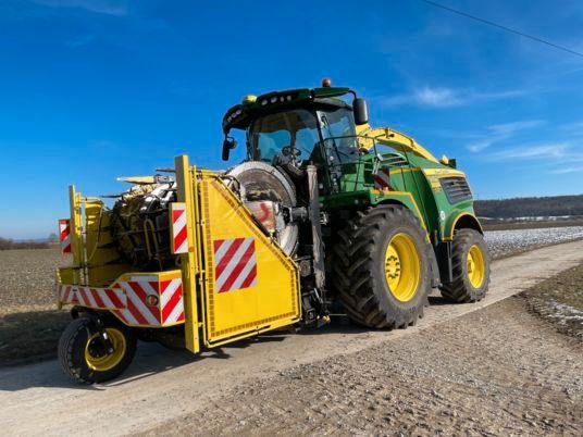 John Deere 9700