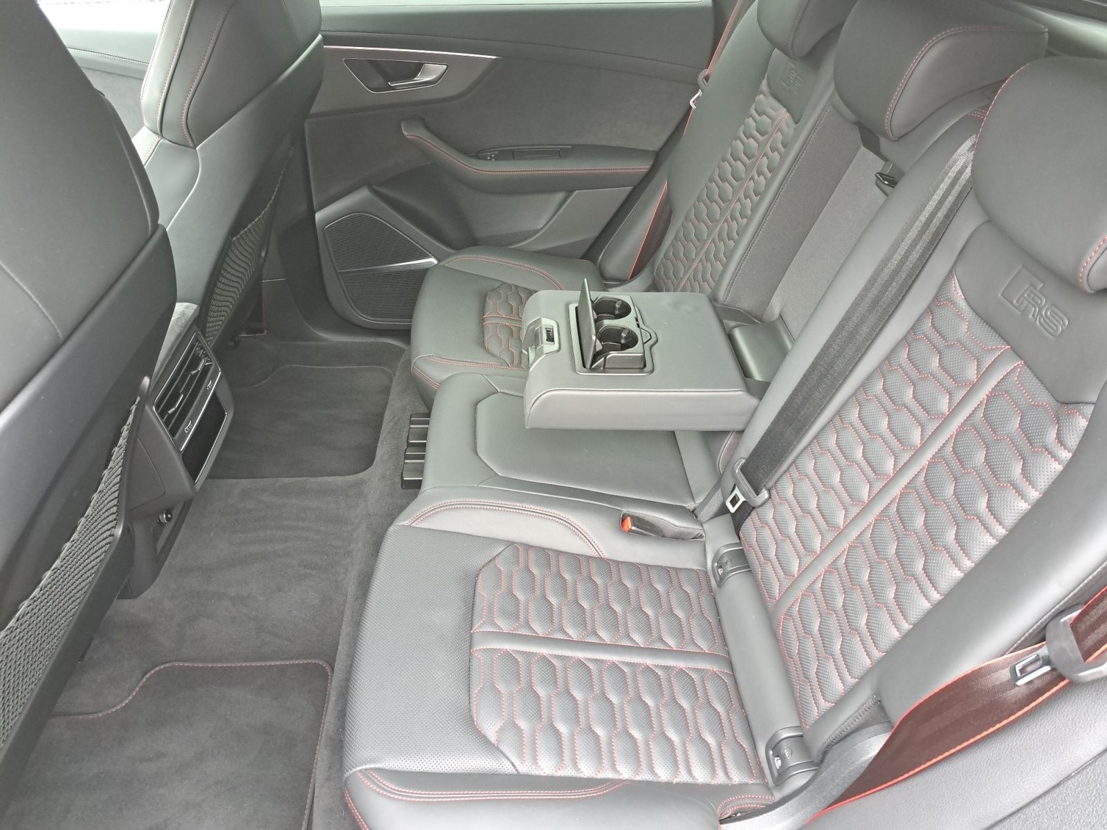 Audi RSQ8 - Bild 11