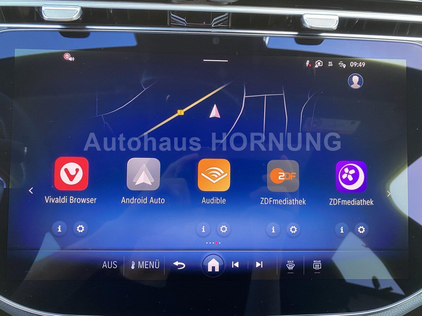 Mercedes-Benz E 220 d T-Modell AMG 360 DISTR AHK PANOSD MEMORY
