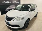 Lancia Ypsilon 1.0 69 CV 5 porte Ecochic Platinu - Lancia Ypsilon mit Schiebedach