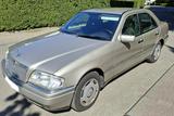 Mercedes-Benz *C 220 ELEGANCE  * 1. Hand  * sehr gepflegt* - Mercedes-Benz C 220 mit Benzin-Antrieb: Limousine