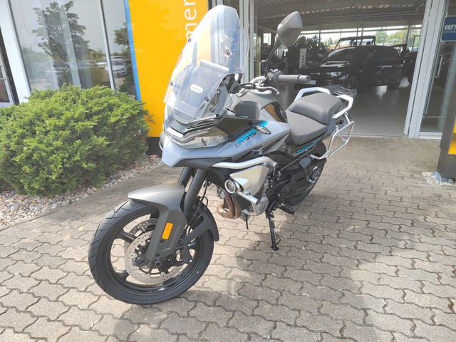 CFMOTO 800MT Sport Schwarz oder Blau