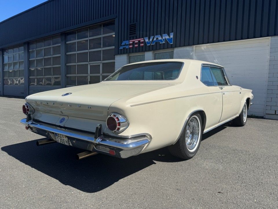 Fahrzeugabbildung Chrysler 300 J Coupe 6.8 Lettermotor