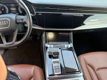 Audi Q7 - 10