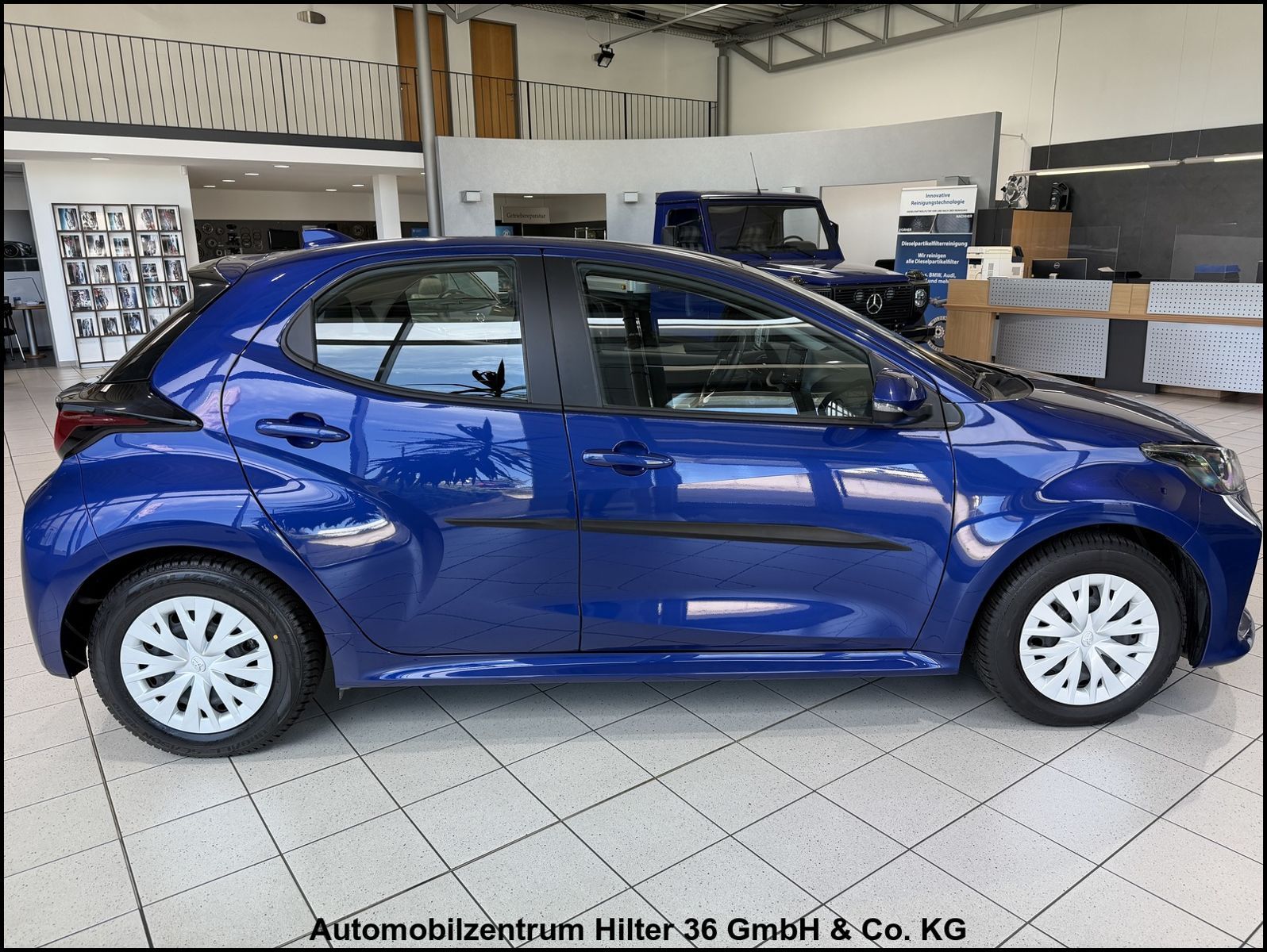 Toyota Yaris Hybrid Comfort imagem 2