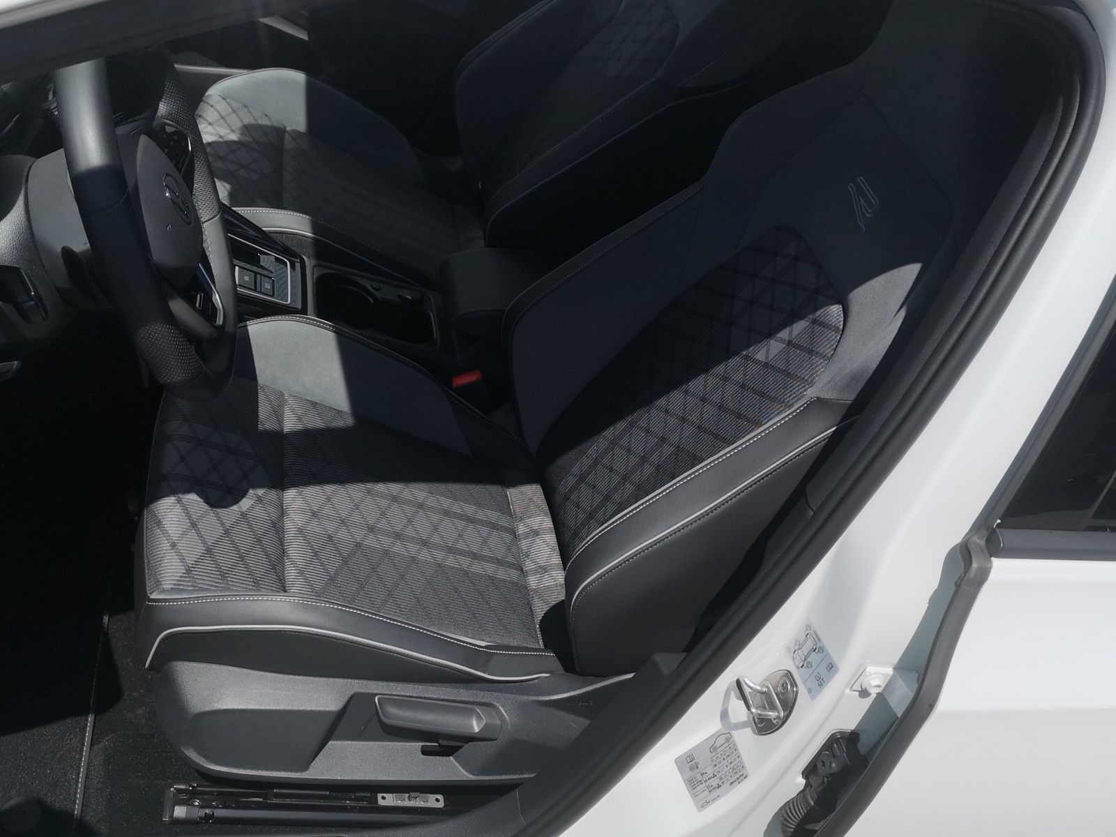 Volkswagen Golf - Bild 18