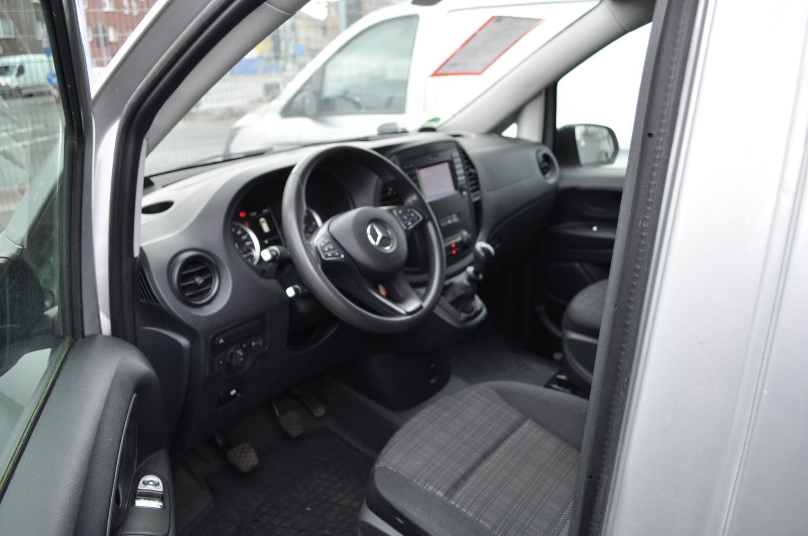 Fahrzeugabbildung Mercedes-Benz Vito Kasten 110 CDI XL FWD extralang