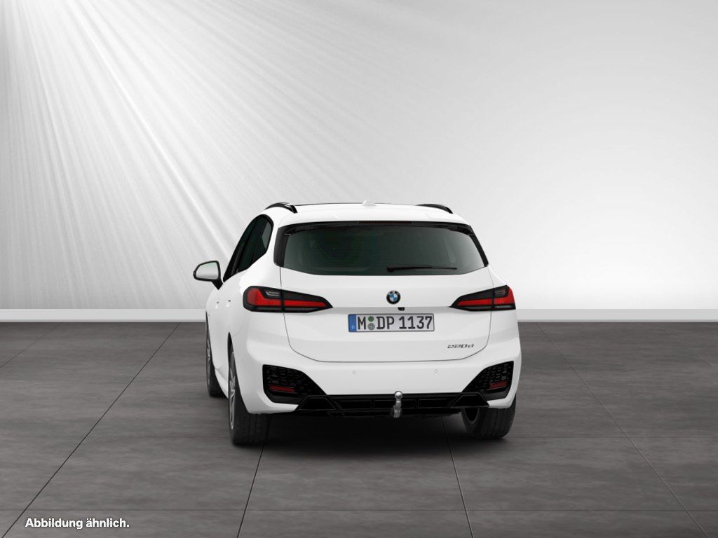 BMW 220 Active Tourer - Bild 8