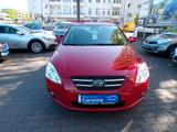Kia cee'd / Ceed 2.0 CVVT , AUTOMATIK - Kia cee'd / Ceed aus 2009