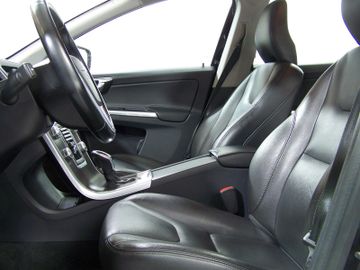 Volvo XC60 - 6