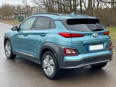 Fahrzeugabbildung Hyundai KONA EV Premium 150kW *RW484KM*Nav*HeUp*ACC*LED*
