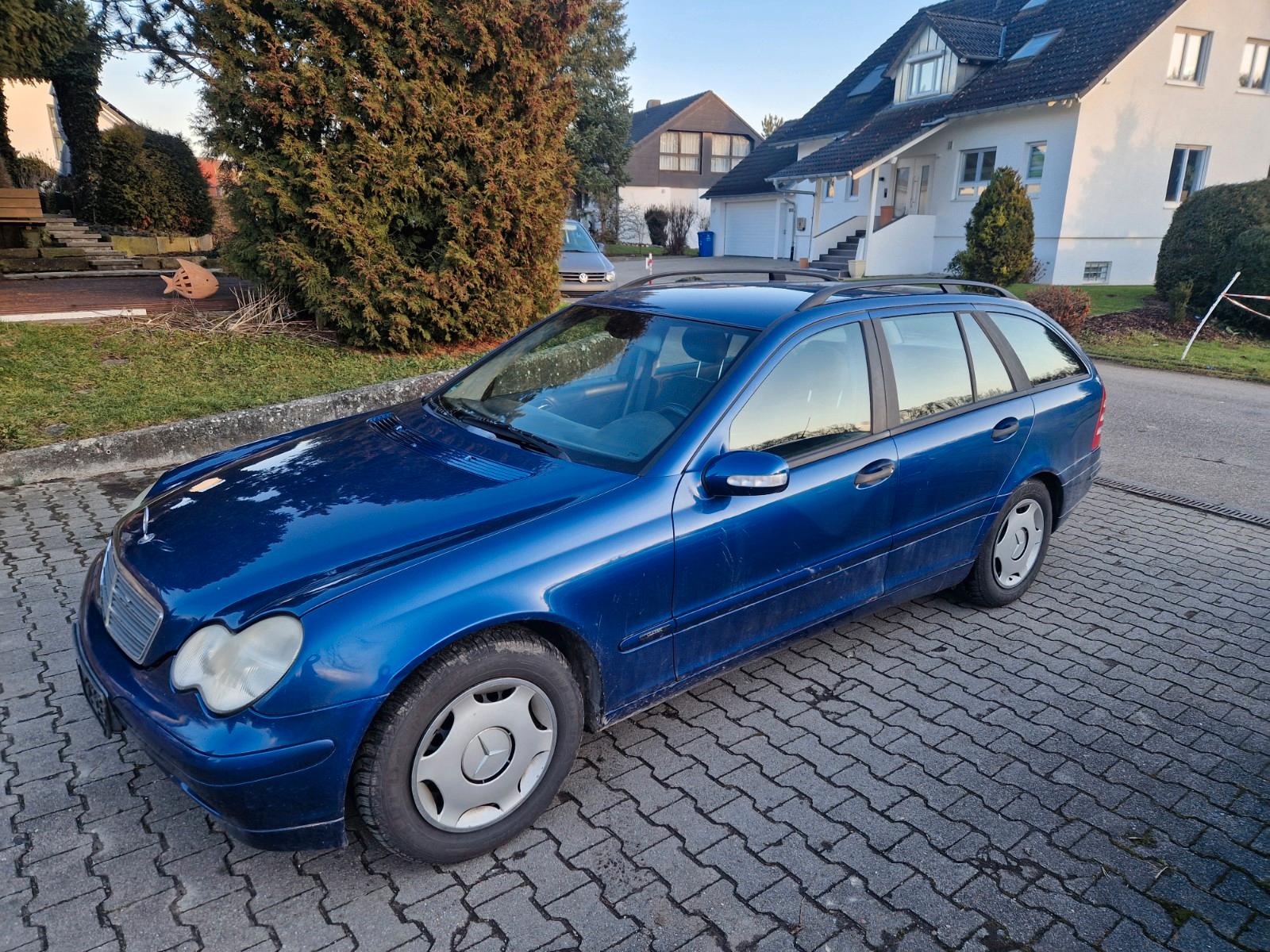 Mercedes-Benz C 200 C T-Modell C 200 T Kompressor tüv 7.26
