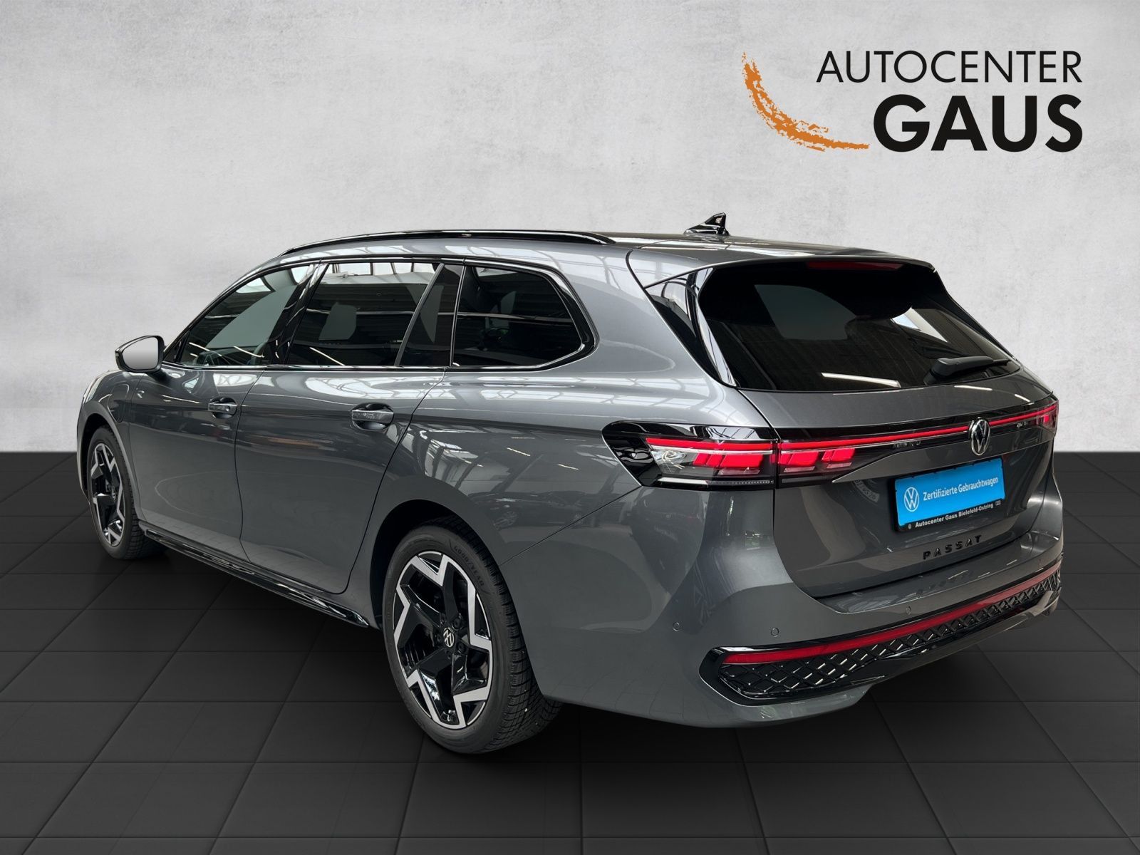 Passat Variant R-Line 1.5 TSI eHybrid AHK*Pano