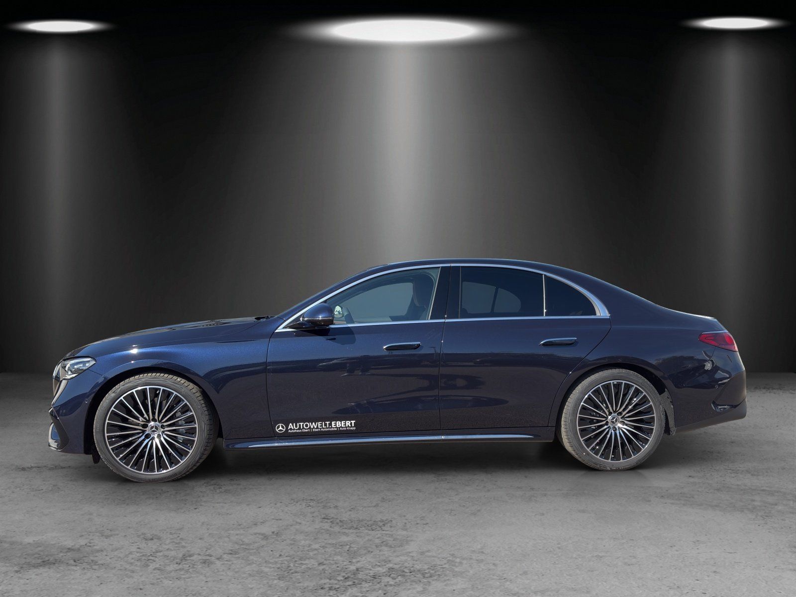 Fahrzeugabbildung Mercedes-Benz E 450 d 4M AMG Distro AIRMATIC Burme4D HUD 360°