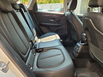 BMW 220 Active Tourer - 11