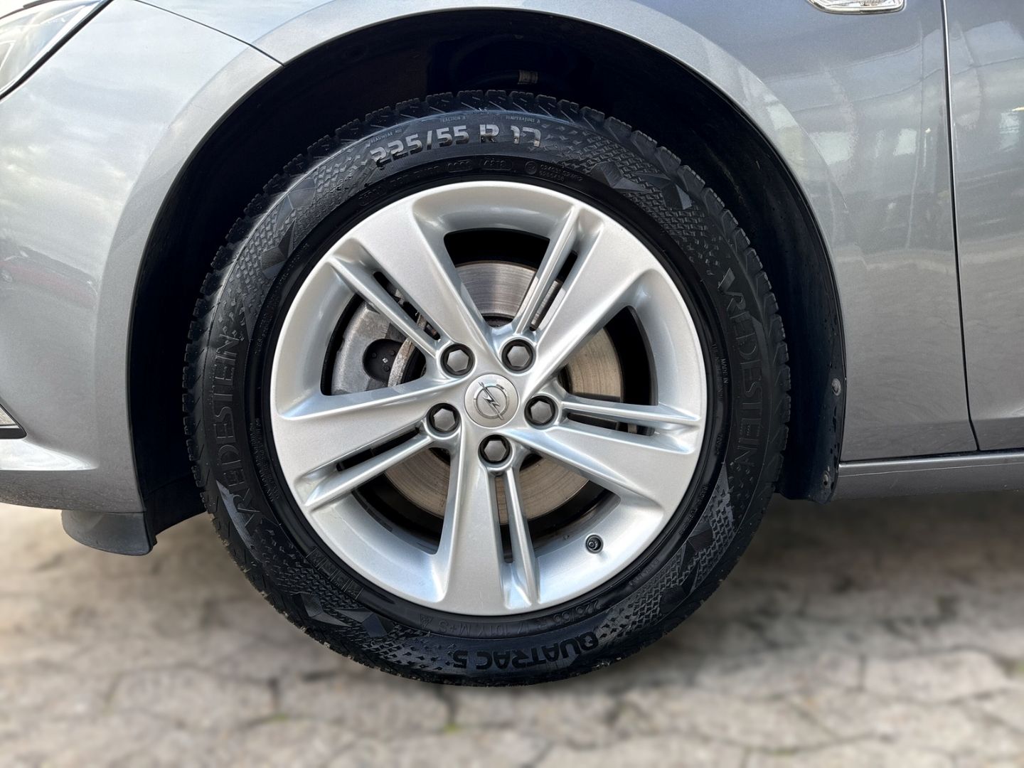 Fahrzeugabbildung Opel Insignia B INNOVATION INSIGNIA 1.5 Sports Tourer