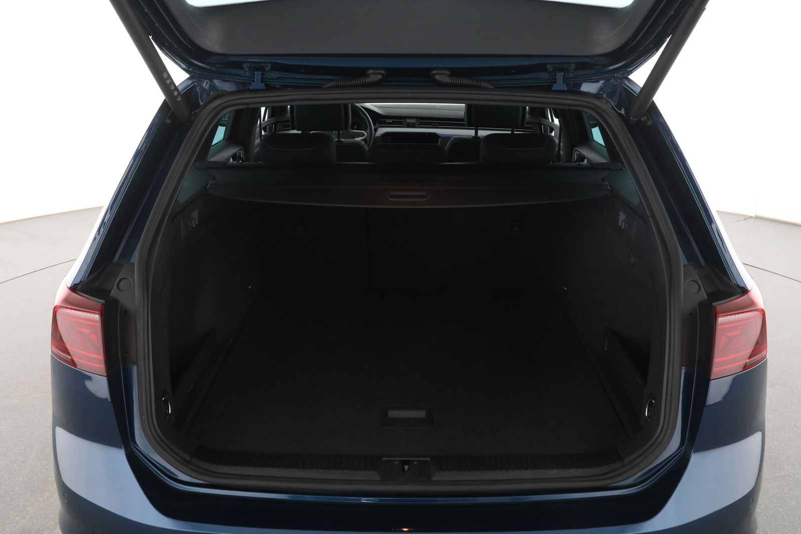 Volkswagen Passat Variant - Bild 9