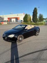 Volkswagen Eos 2.0 TSI DSG Standard - Volkswagen Eos Standard mit Benzin-Antrieb