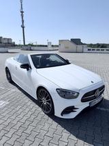Mercedes-Benz E300 Cabriolet-Burmester-Top Ausstatung-Volleder - Mercedes-Benz E 300 mit Benzin-Antrieb: Cabrio