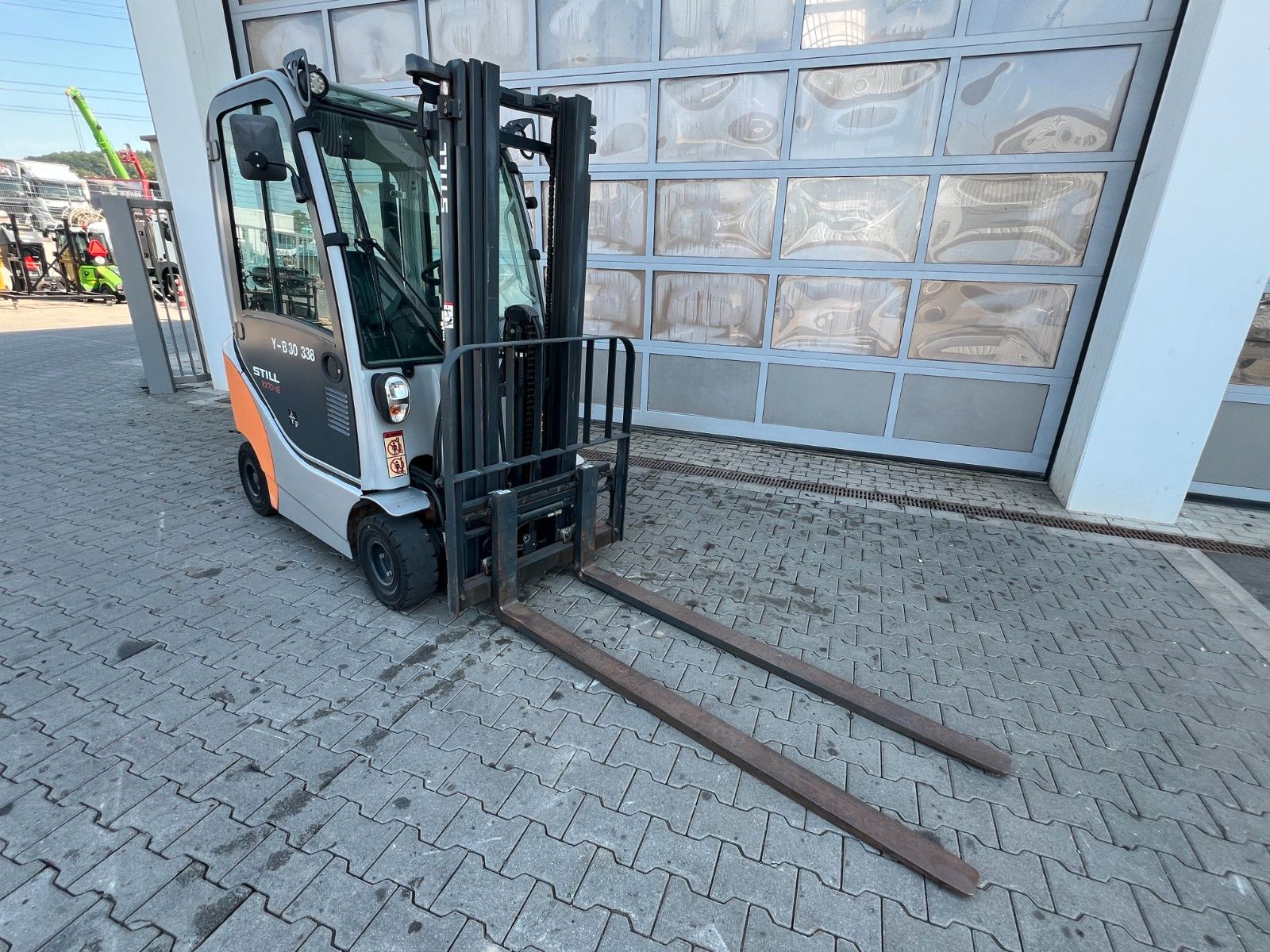 Fahrzeugabbildung Still RX70-16 / Triplex: 4.60m / 627h! / SS