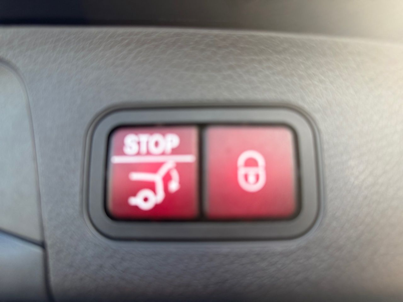 Fahrzeugabbildung Mercedes-Benz GLA 200 AMG+PANO+KEYLESS+CARPL+EL.HECKKL+LED+KAM