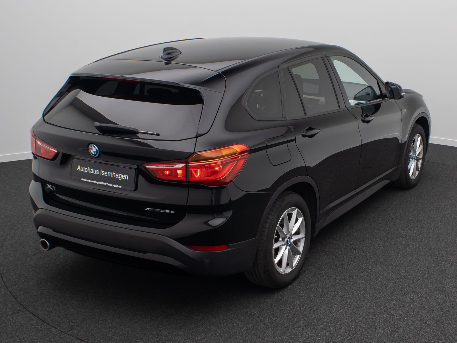 Fahrzeugabbildung BMW X1 xD25e Kamera HUD DAB Navi+ Stop&Go Komfort