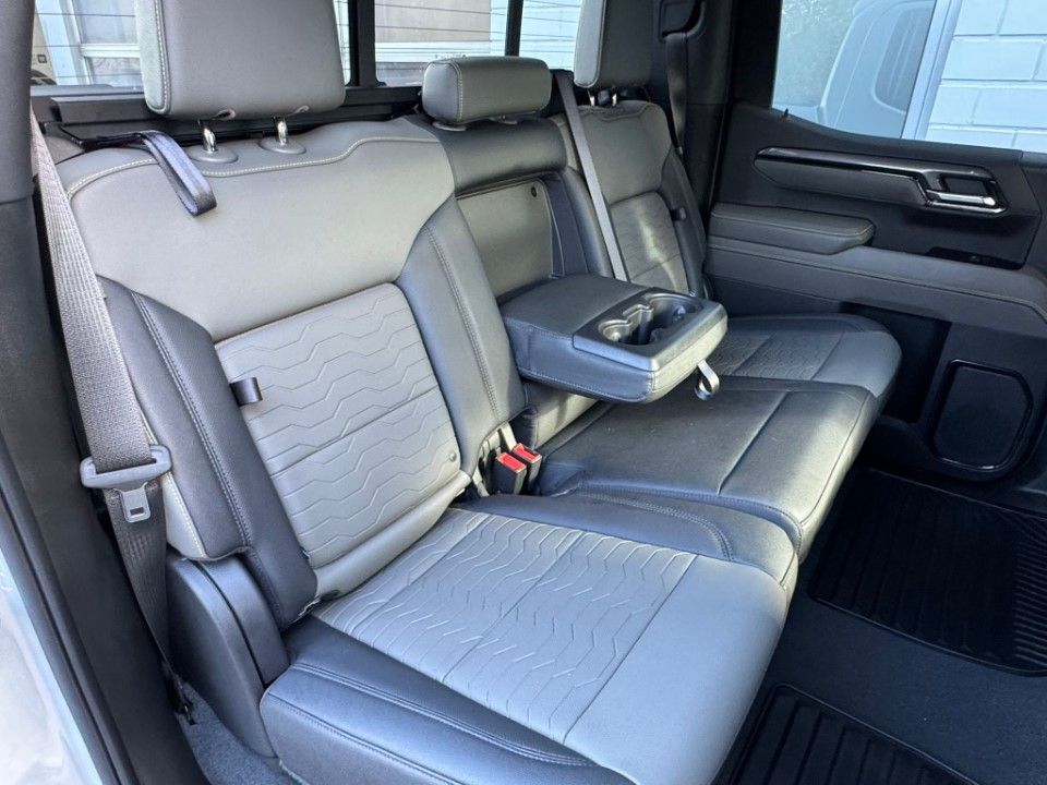 Fahrzeugabbildung Chevrolet Silverado 6.2 4x4 ZR2 1 Hand Leder Pano Mwst.