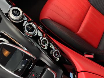 2015 Mercedes-BENZ AMG GT 缩略图 33