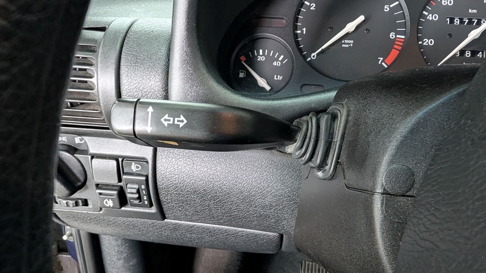 Fahrzeugabbildung Opel Corsa 1.2 16V World Cup Cool * Klima * Automatik