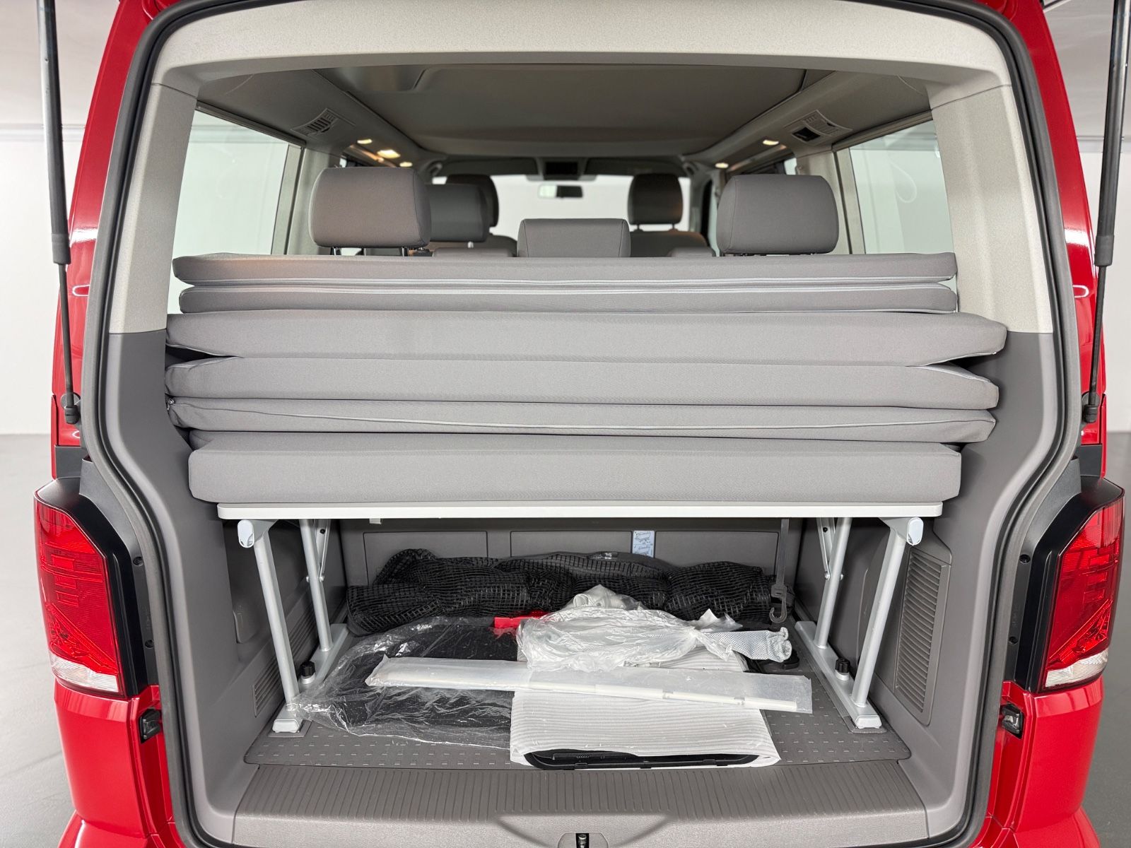 Volkswagen T6.1 California Beach Tour AHK Kamera Markise foto 12