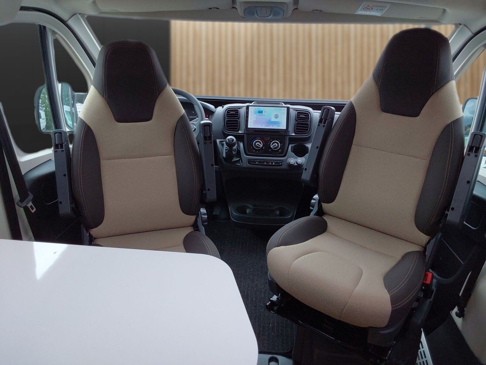 Fahrzeugabbildung Chausson Van First Line V594M Connect Paket Zubehör Paket