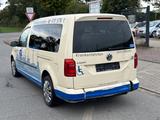 Volkswagen Caddy Maxi Aut*Kamera*Rollstuhl*Rampe*7-Sitzer* - : Taxi, Van