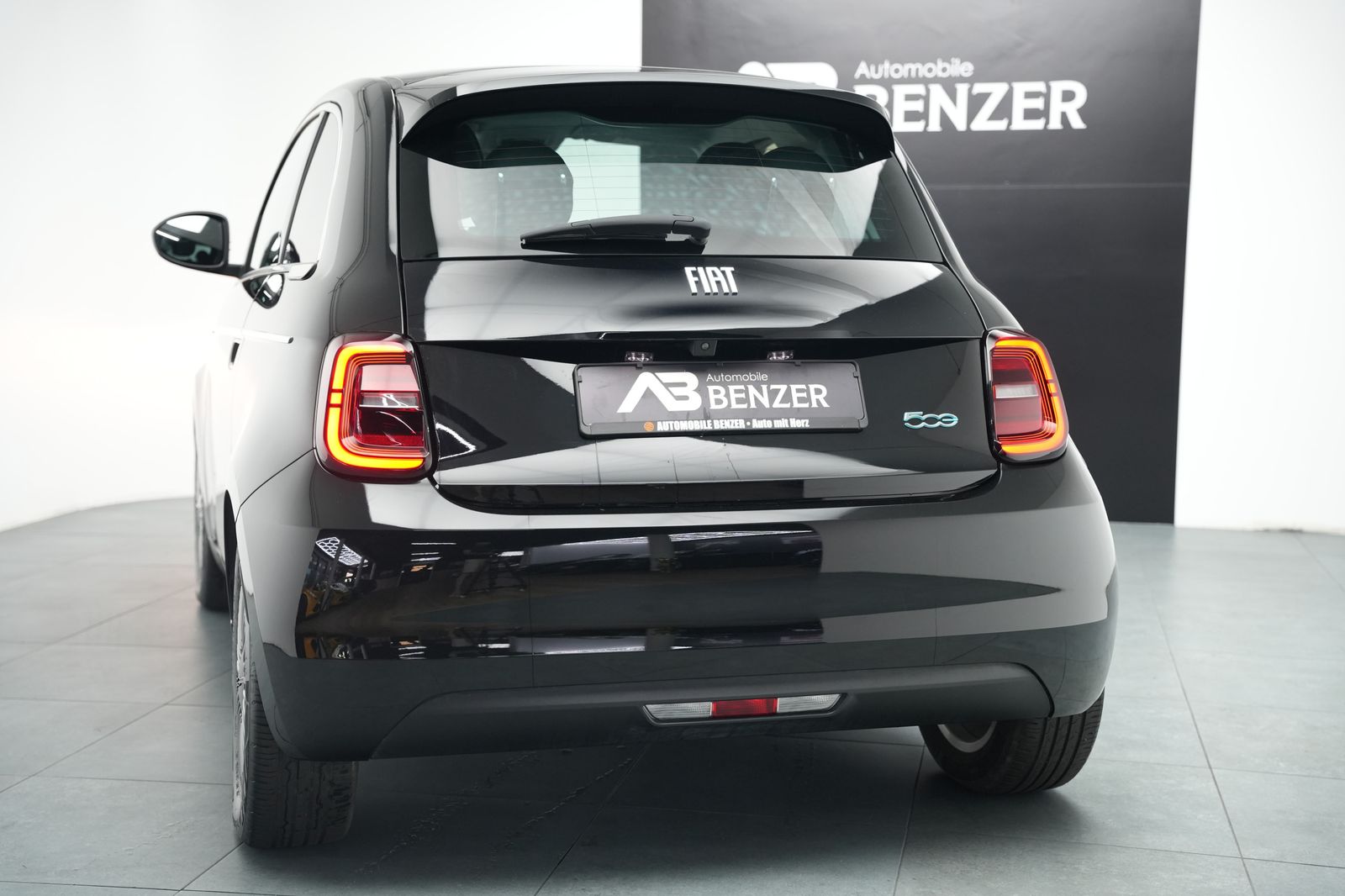 Fahrzeugabbildung Fiat 500 Icon 42 Kwh *Kamera*Navigation*Klima*PDC*