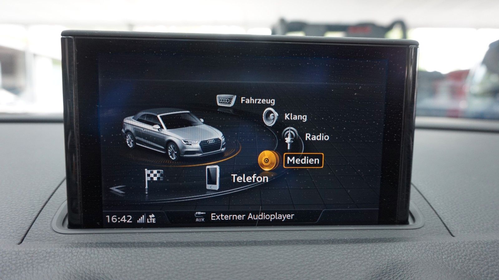 Fahrzeugabbildung Audi A3 Cabriolet S-Line Verbrauch nur 5,2L/100