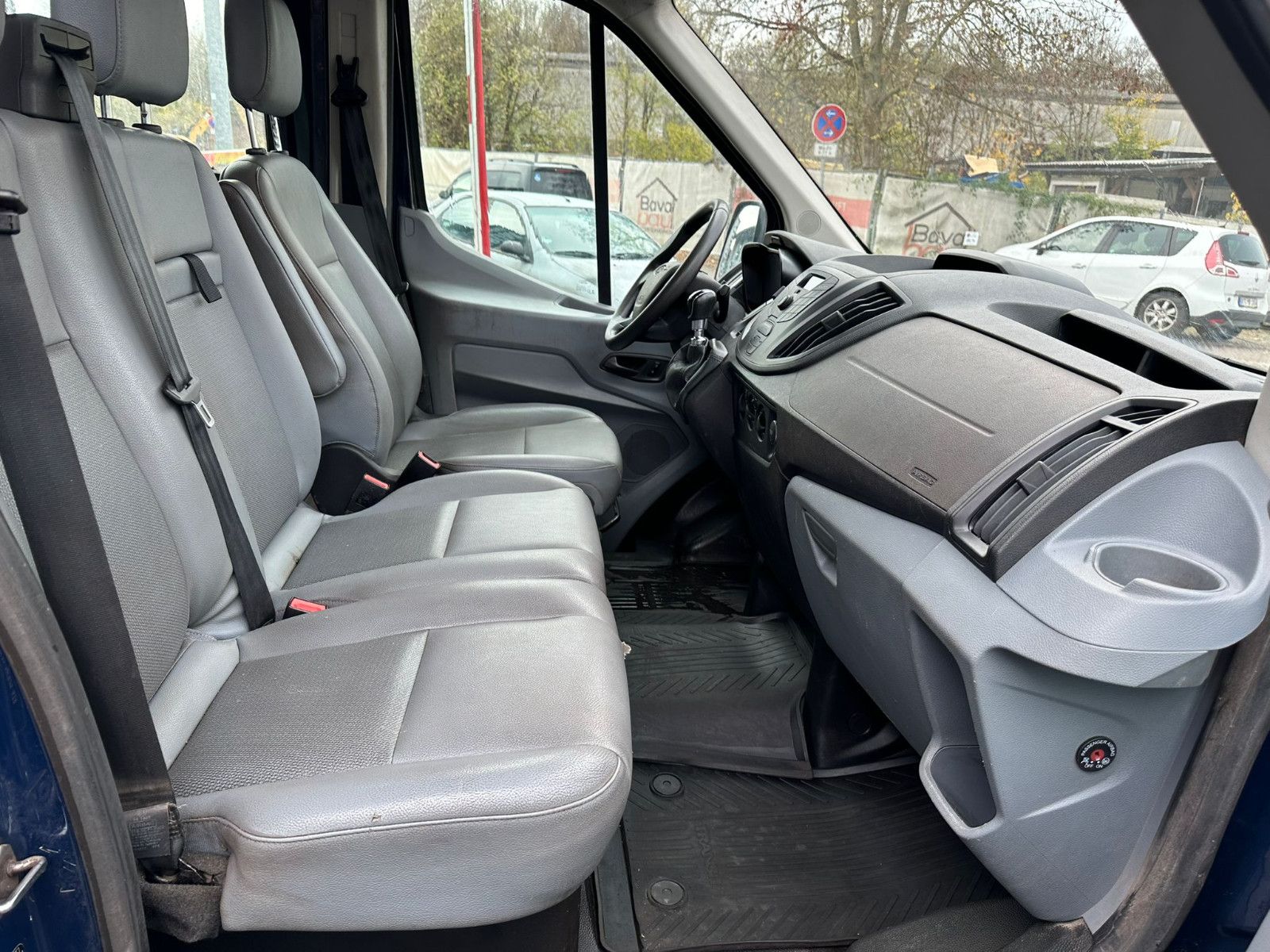 Fahrzeugabbildung Ford Transit 350 L3H2 DOPPELKABINE *6 SITZE*LEDER*