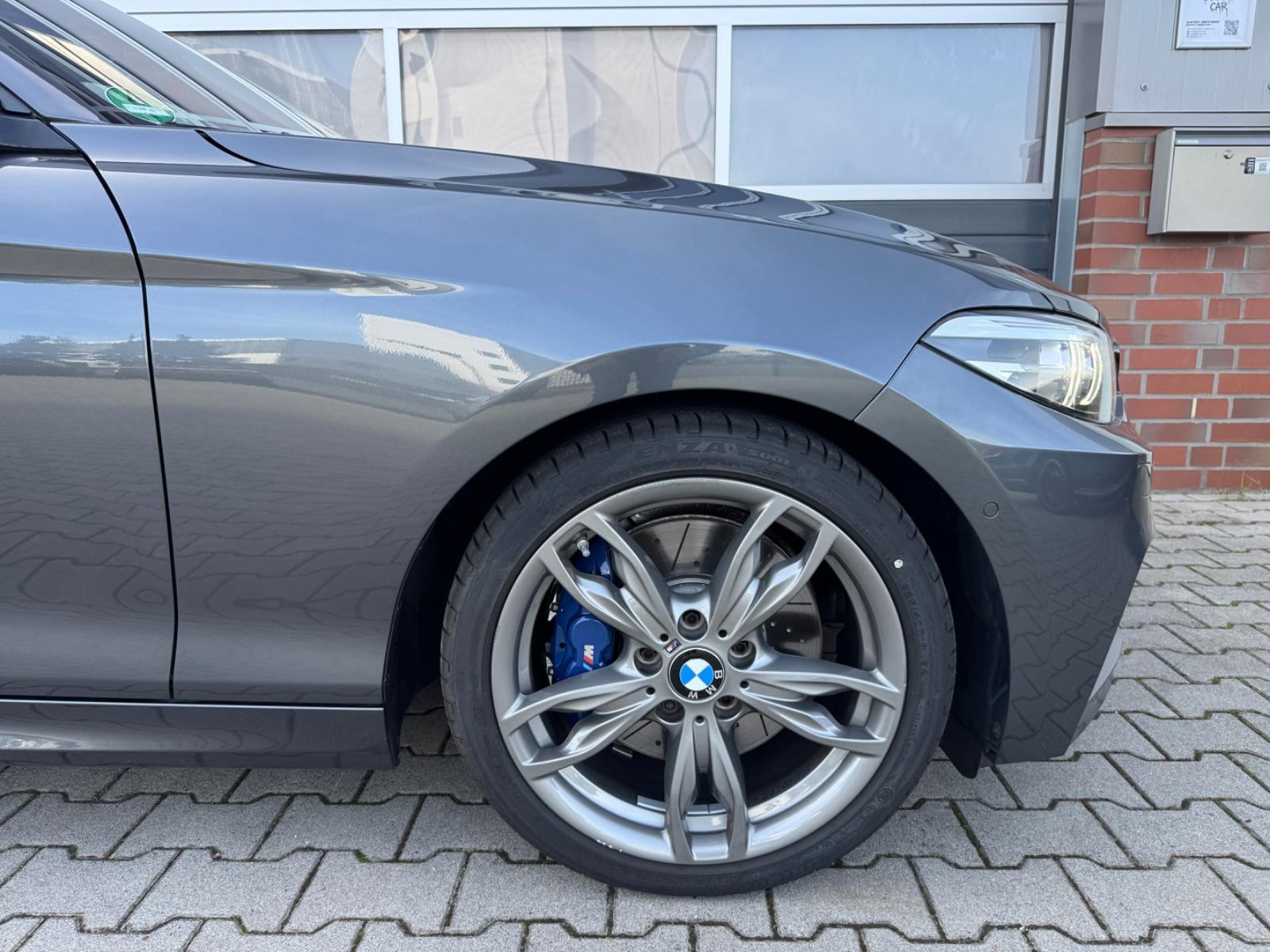 BMW 220