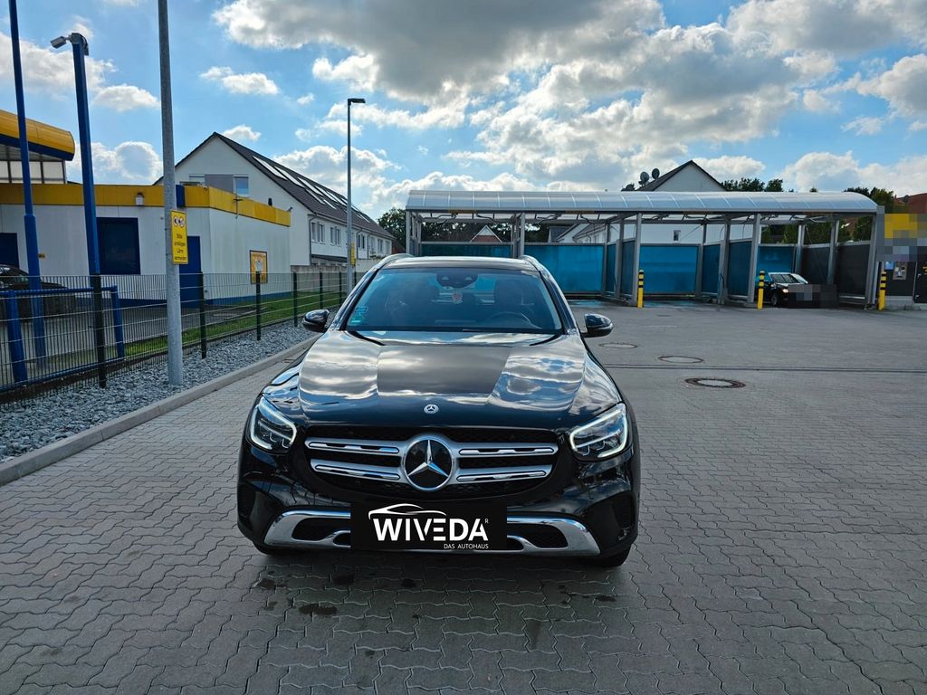 MERCEDES-BENZ GLC 220