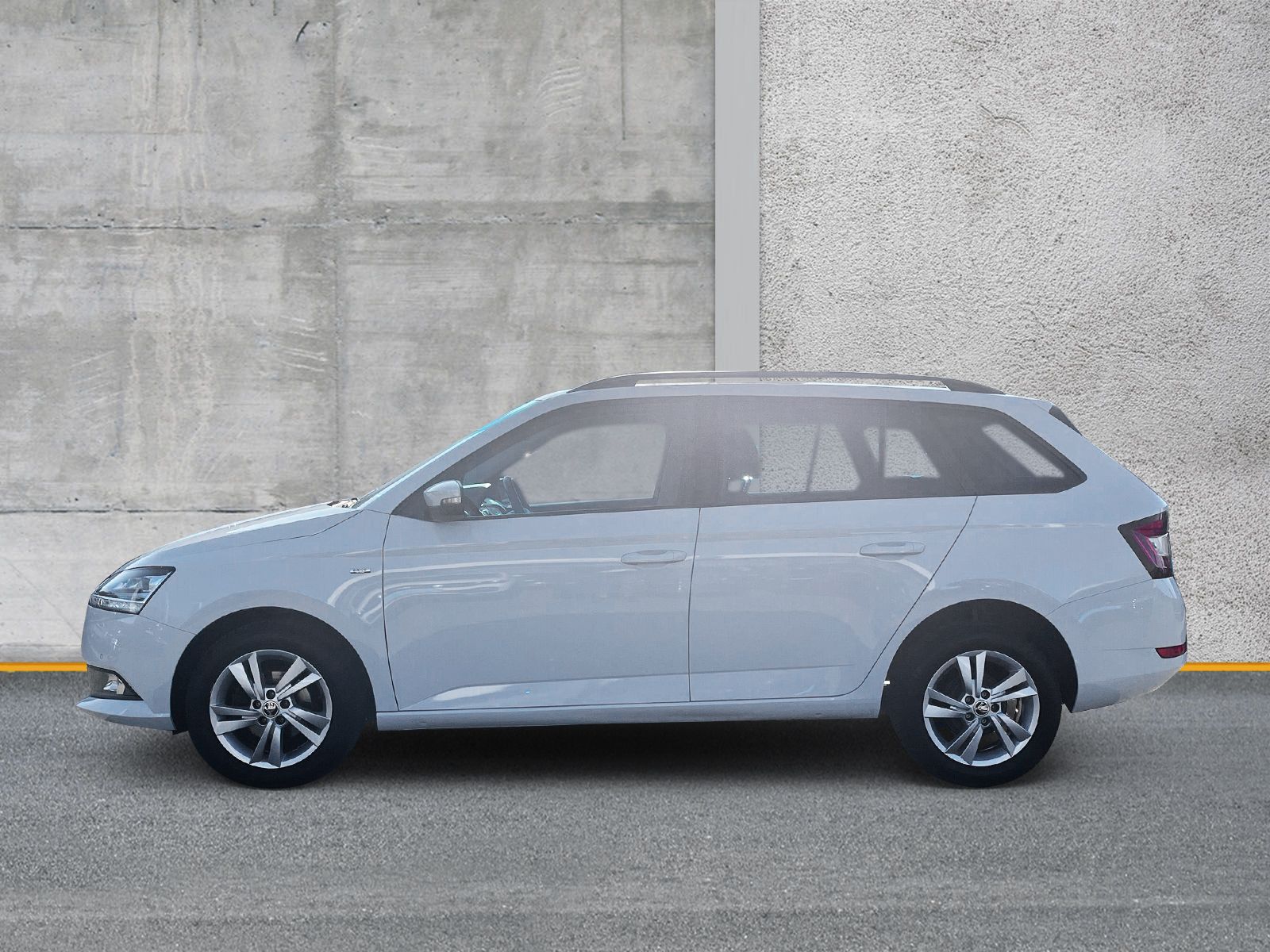 Fahrzeugabbildung SKODA Fabia Combi 1.0 TSI Drive 125 LED PANO KAMERA AC