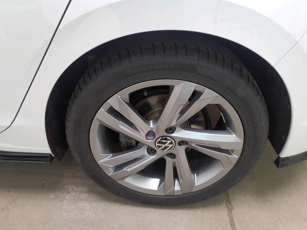 Volkswagen Golf R-Line 2.0 TDI SCR Pano*Tempo*Nav*PDC*Klima